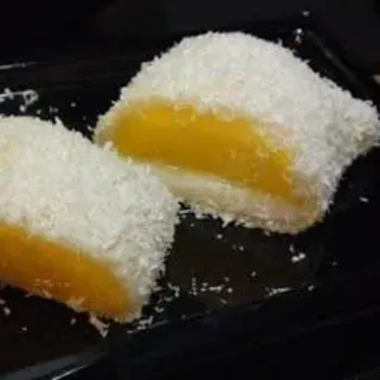 Mango Wraped In Glutinous Flour