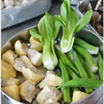 Vegetables and Fish Balls