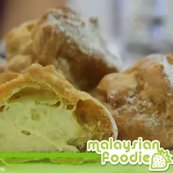 Durian Cream Puff
