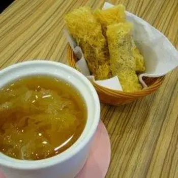 White fungus and Apple