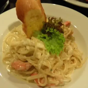 Spaghetti Seafood Cabonara