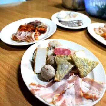 Charcoal Steamboat Ingrediants