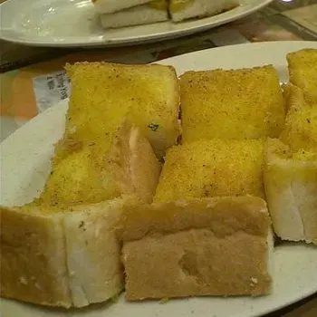 Garlic toast