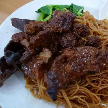 炸肉面