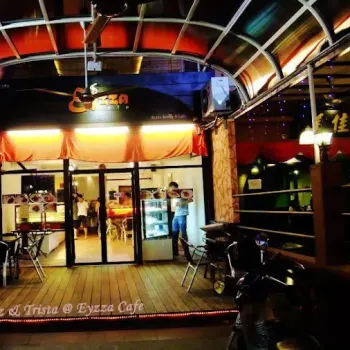 Eyzza Bakery & Cafe