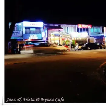 Eyzza Bakery & Cafe
