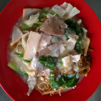 Cantonese Fried yin yang Noodles