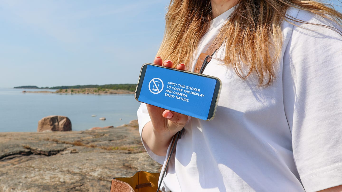 2 Phone Free Island Annika Ruohonen 22