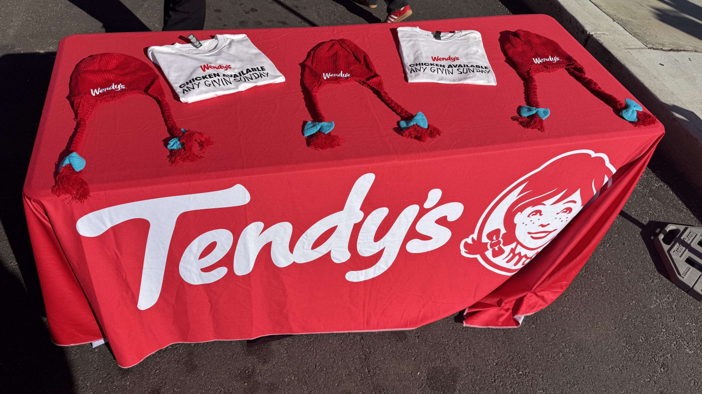 Wendys Game Day Chicken Pics3