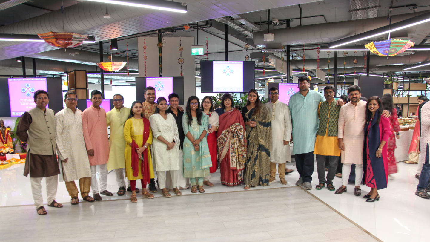VML India Mumbai employees posing together during the Diwali 2025 office celebration in festive traditional attire.