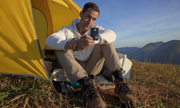 Visa Launches Campaign on Travel and Parenthood