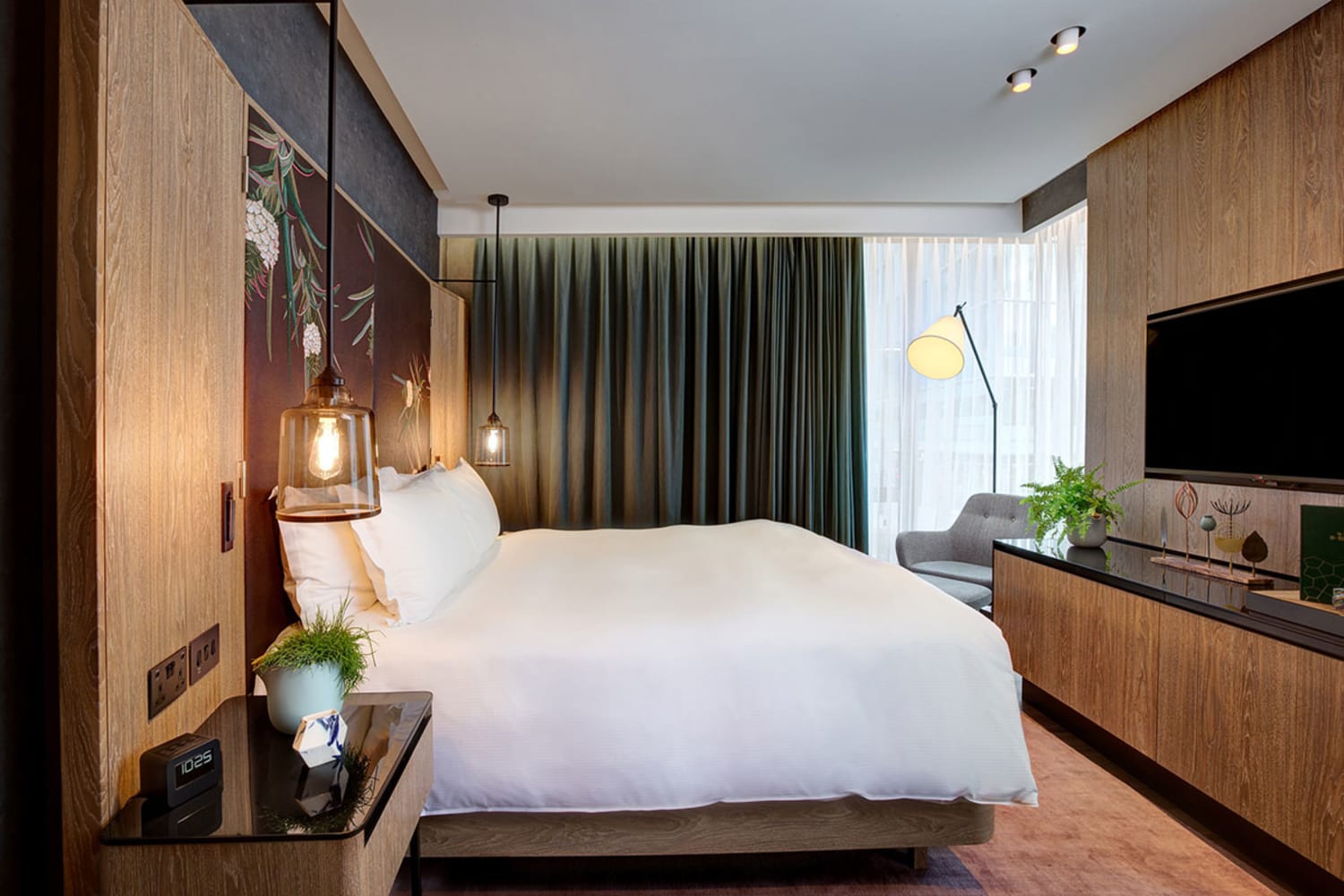 WEB bompass parr vegan suite hilton bankside interiors hotels london uk dezeen 2364 col 0