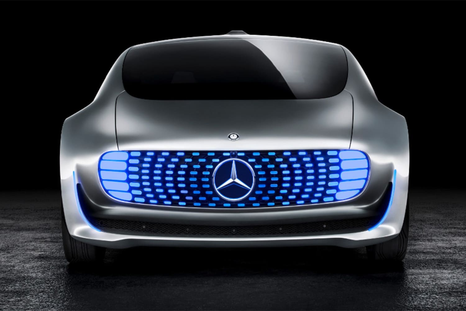 Mercedes F015 Luxury in Motion concept car WEB