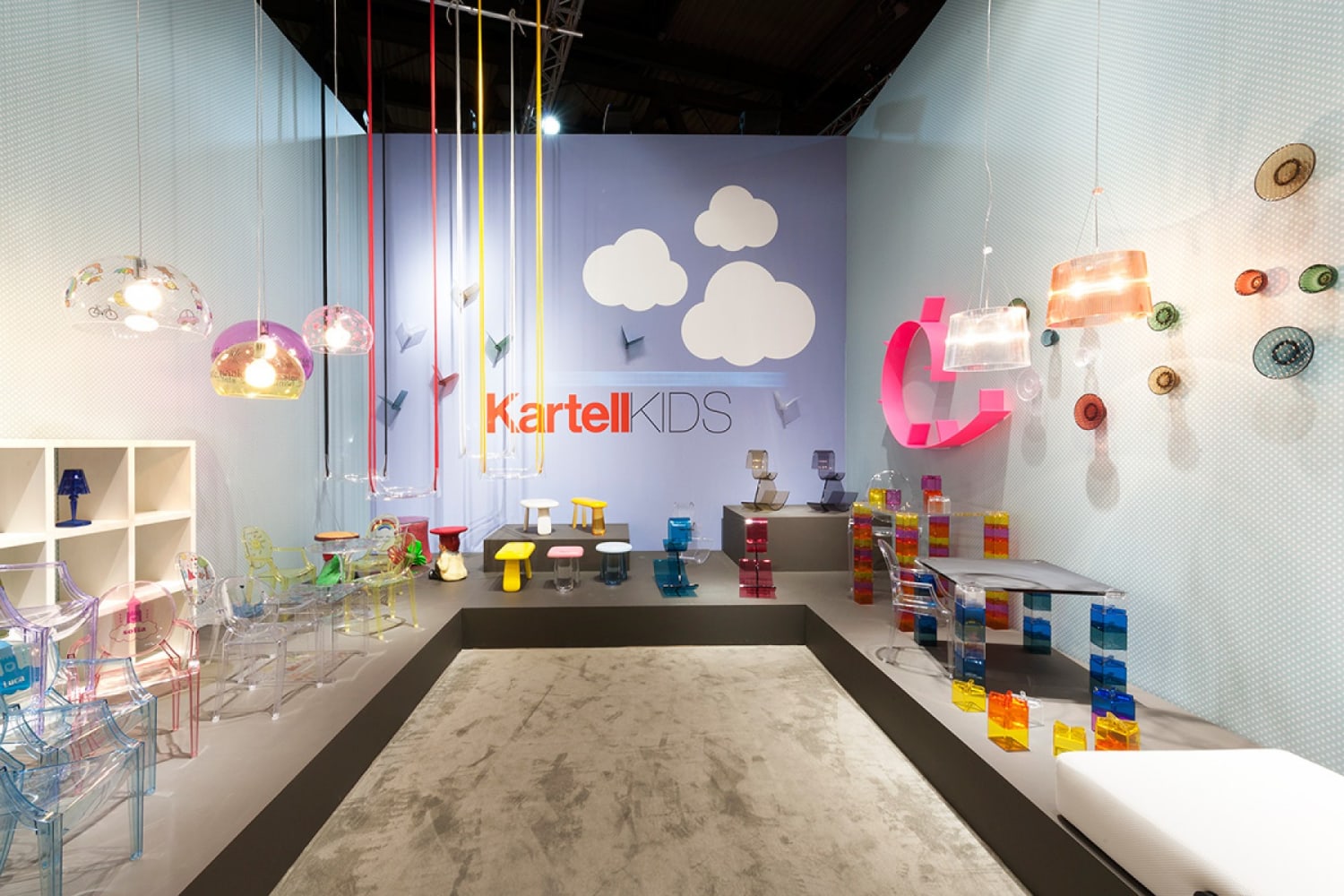 WEB Kartell Talking Minds