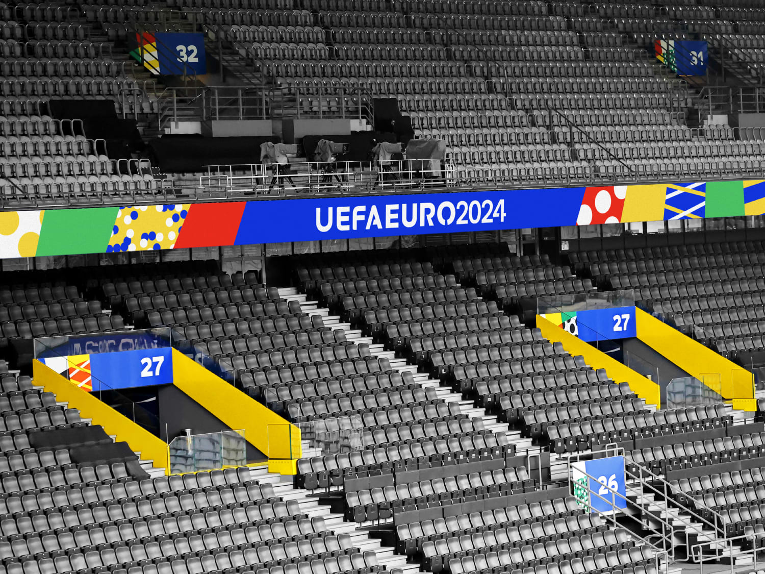 Euro2024 Case VML Life 13