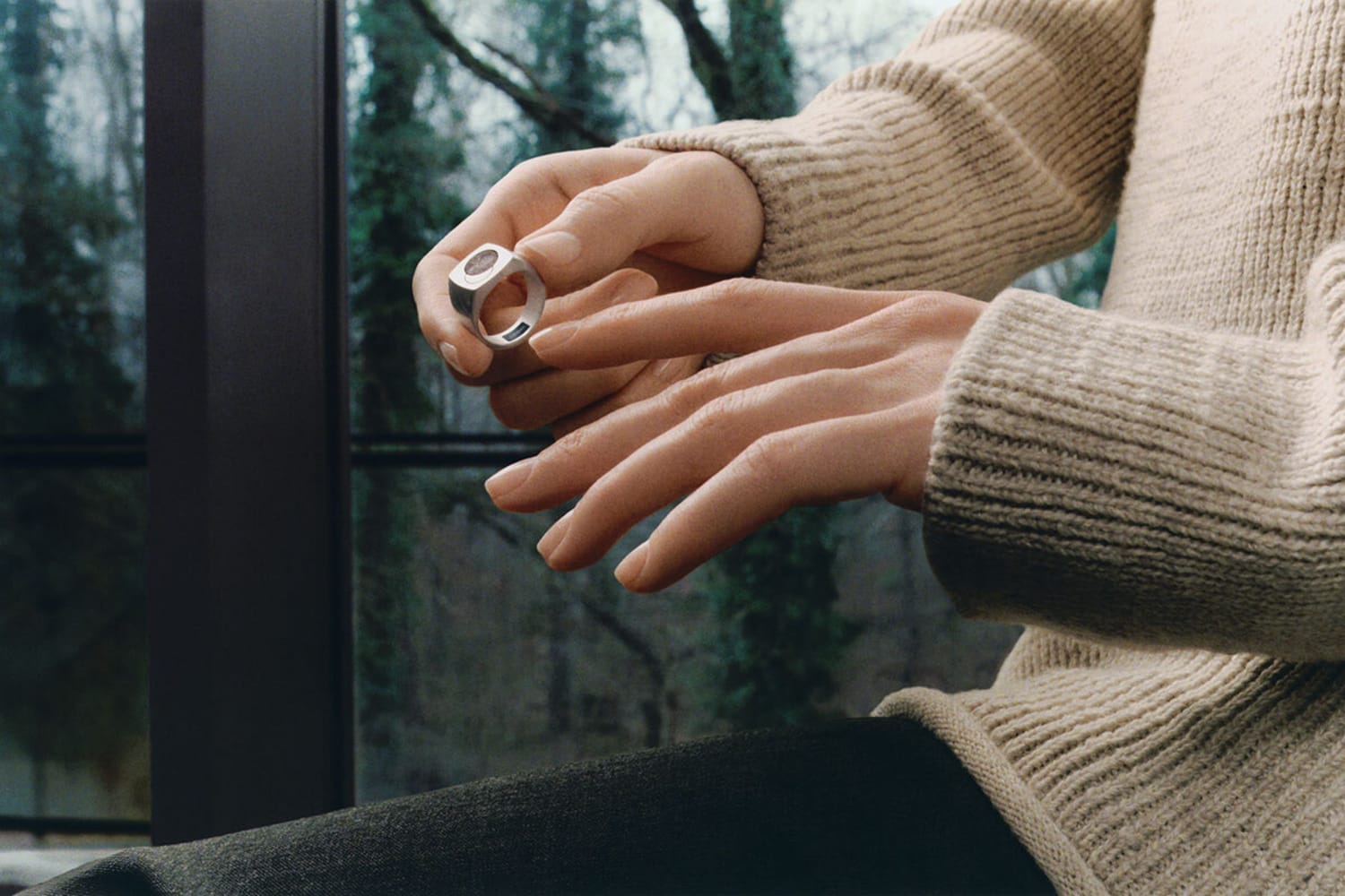 Quartz concept ring. Courtesy of Modem and Retinaa