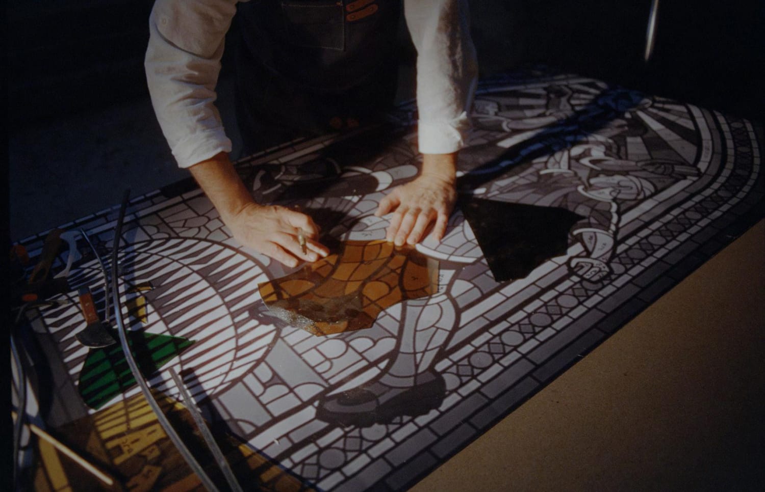 expert doing the human-crafted monument