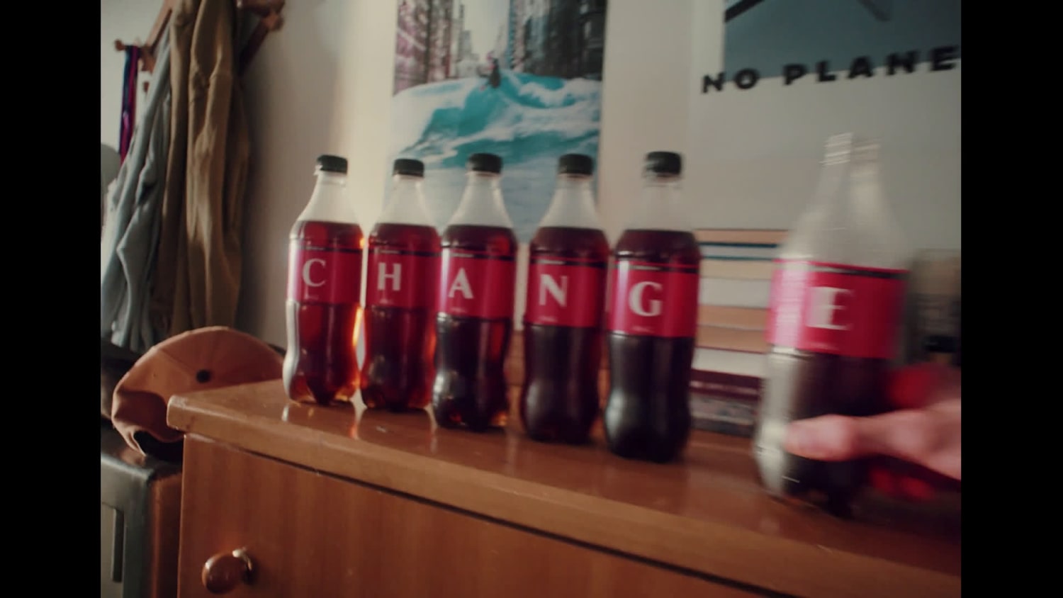 LATAM Share a Coke TVC45 Titled Master English 16x9