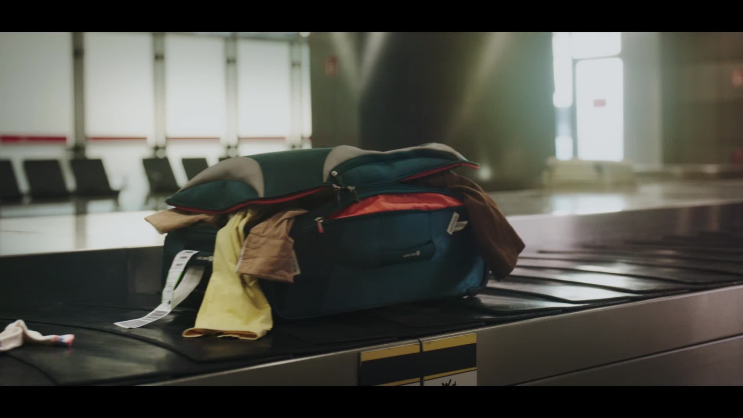 Broken Bag 10s 2023 03 01 v01