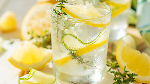 Frissítő illóolajos limonádé