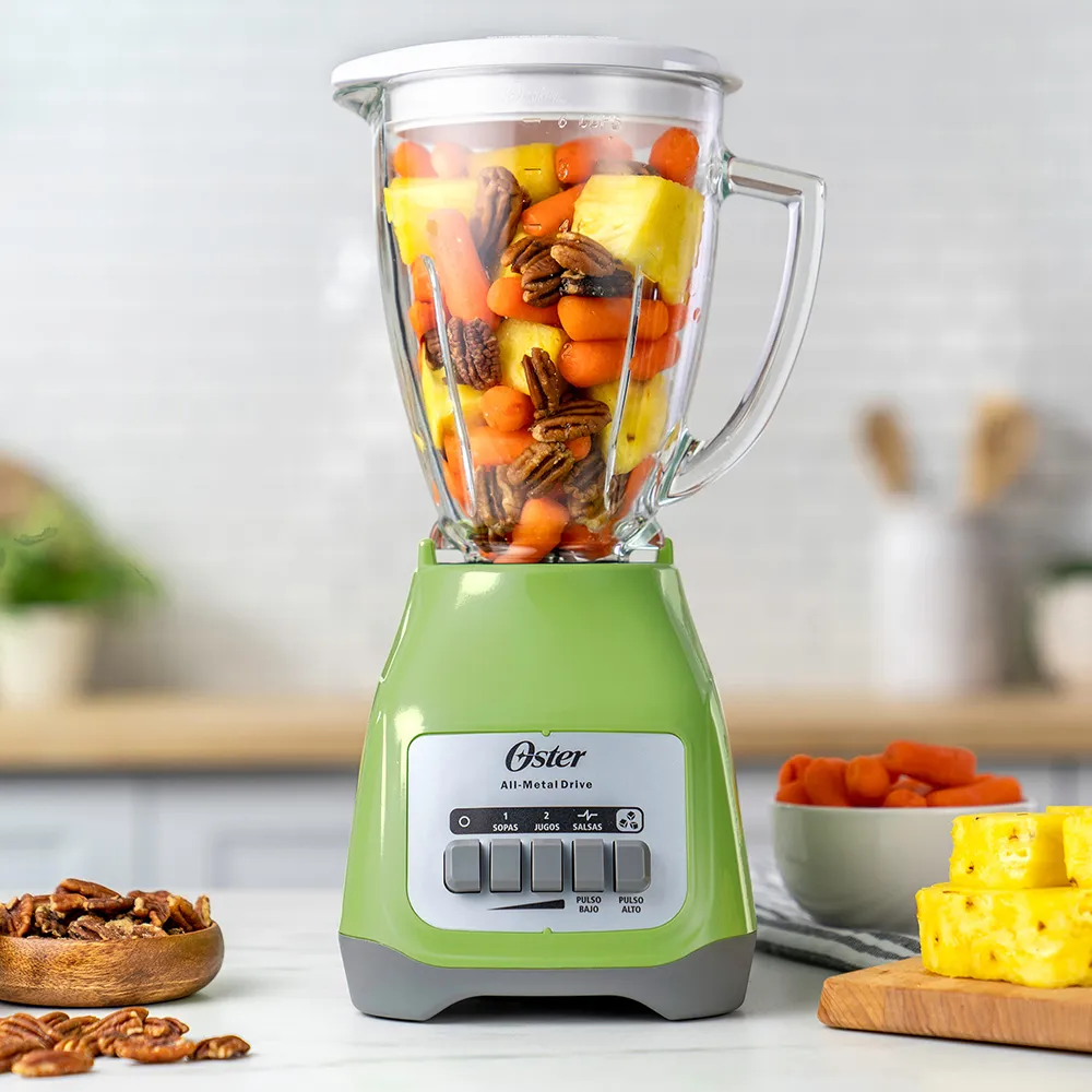 Licuadora Oster® 2 velocidades más pulso y vaso de vidrio BLSTKAGKPB