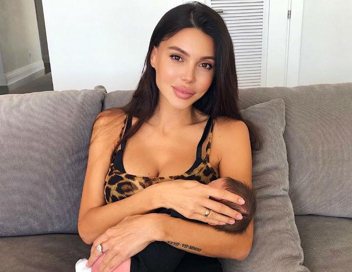 «Ты восхитительная!»: Оксана Самойлова в белоснежном мини-платье блеснула в день рождения