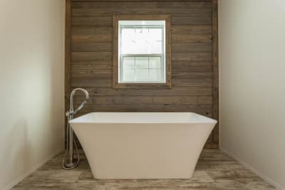 Master Bath Tub