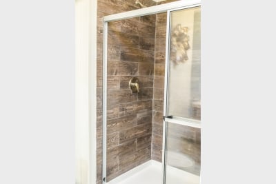 SIG4442C master bath