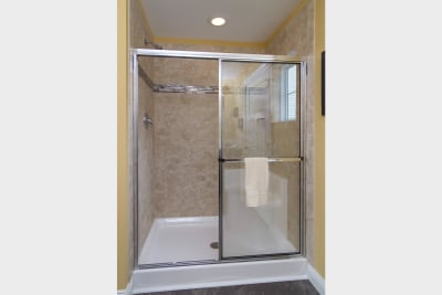 New Era Chataqua master bath