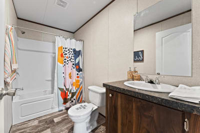 Champion Homes 4 bedroom manufactured home - Prime 3272H