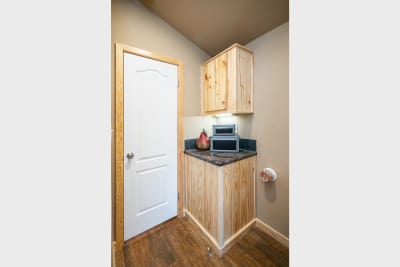 Park Model RV 522 utility room