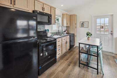 Kitchen 1
