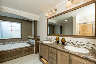 master bathroom 4
