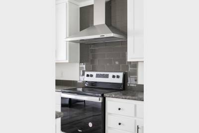 Kitchen 7