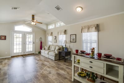 Cimarron Classic 1207 living room