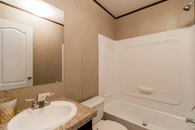 Redman 1466A bathroom