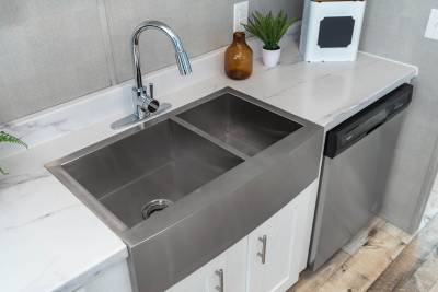 Regional Homes Rover kitchen farmhouse sink