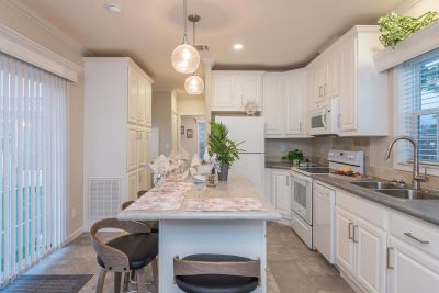 Kitchen 8
