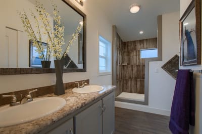 Central Great Plains 964 master bath