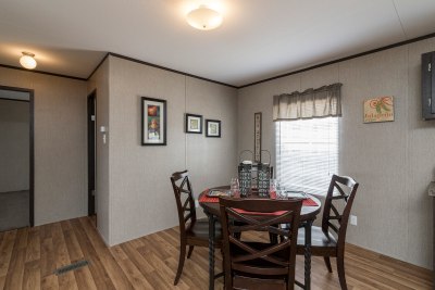 Redman 2856A dining room