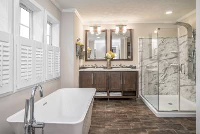 Innovation 3273 radiant spa bath