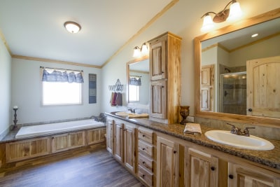 Pine Mountain Cabin 901 master bath