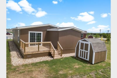 Exterior 6