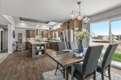 Kitchen / Dining