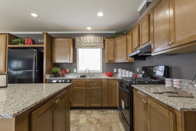 Highland Estates 2854-3L kitchen