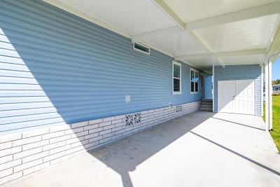 Exterior 6