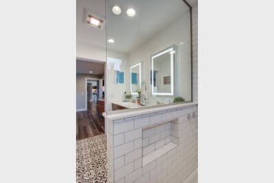 Master Bath 9