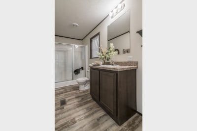 Dutch Edge II 2852-901 master bath