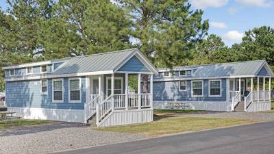 Shore Park RVs by Skyline