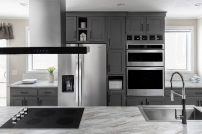 Skyline Homes Woodland - Orchid RH 2864 kitchen appliances